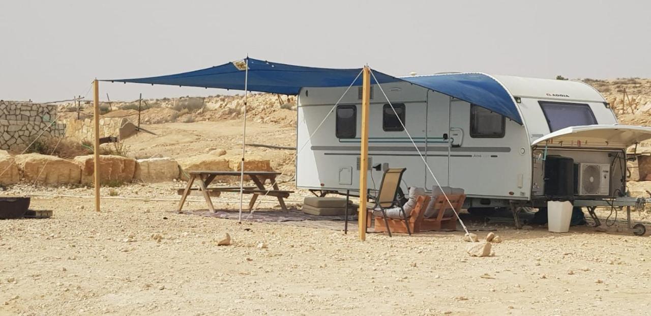 Itav Bateva Caravans - ייטב בטבע קרוואנים Mitzpe Ramon Exterior photo